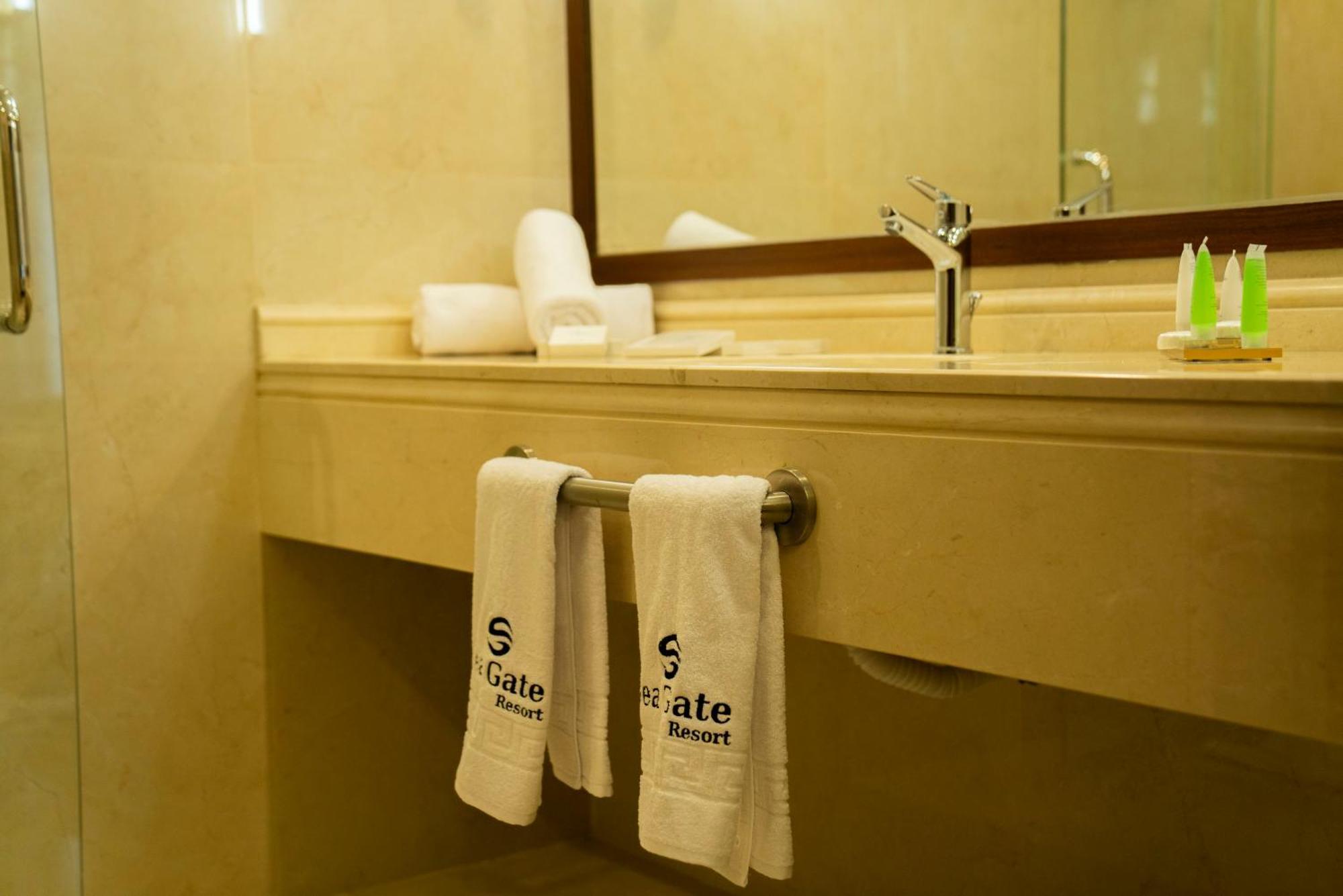 Sea Gate Resort Sweimeh Экстерьер фото